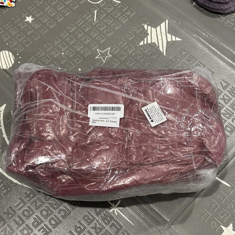 NWT set of 2 burgundy 19x19 in rocking chair / chair cushions